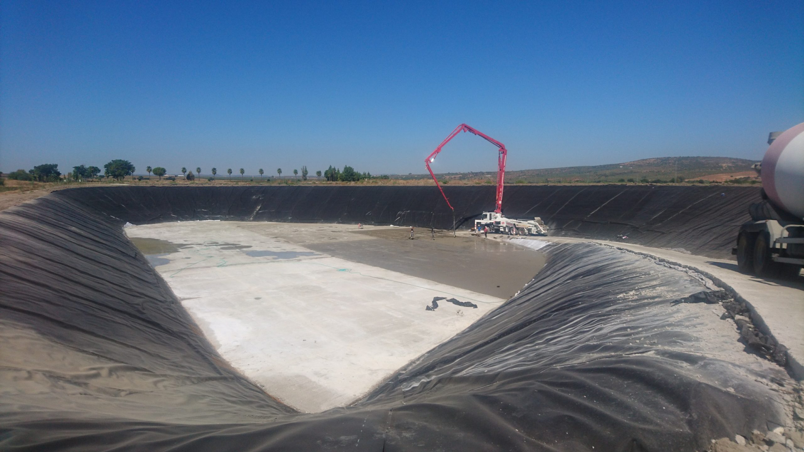 Obra civil balsa villa del río praes 1
