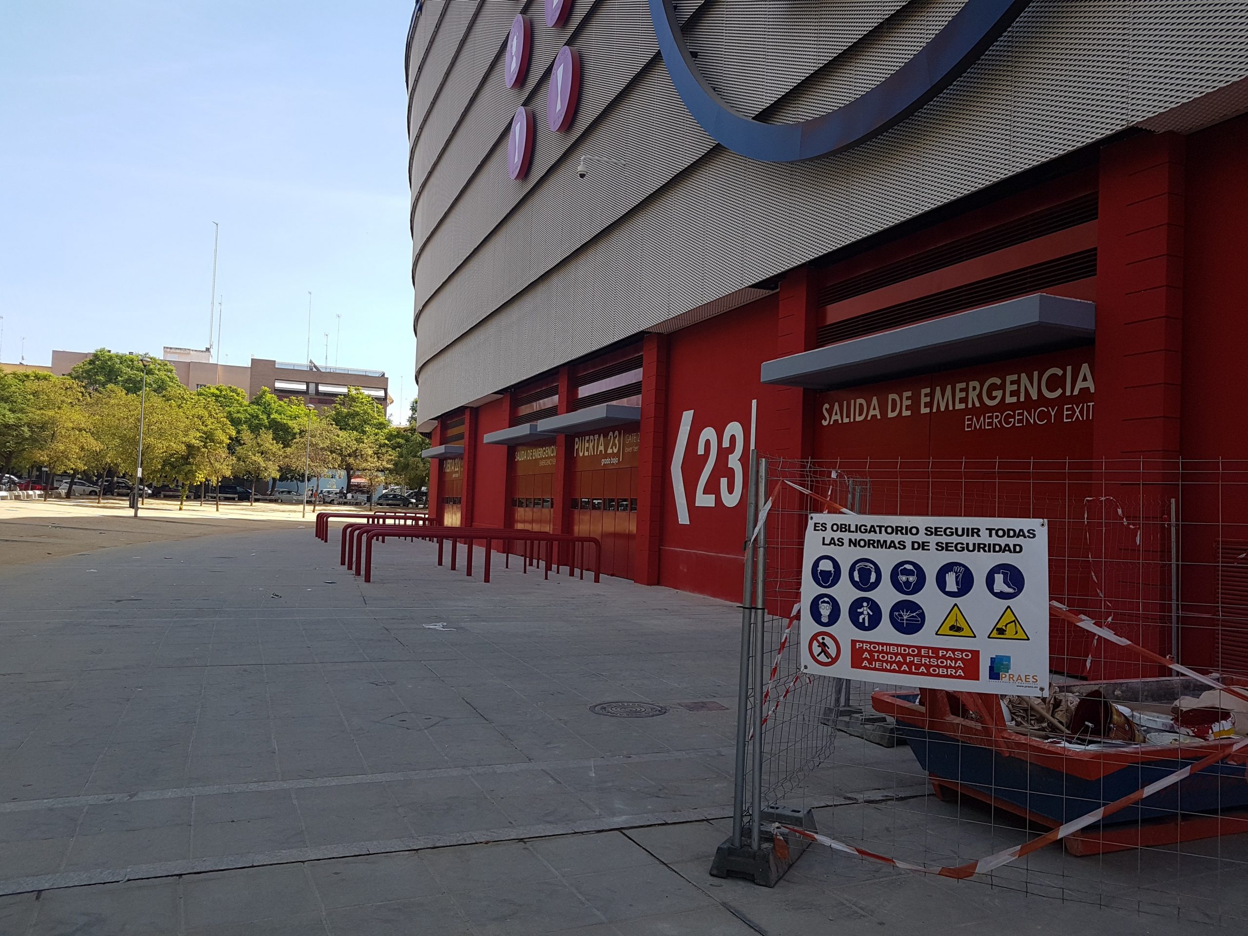 006 ACTUACIONES VARIAS EN EL SÁNCHEZ PIZJUAN PRAES
