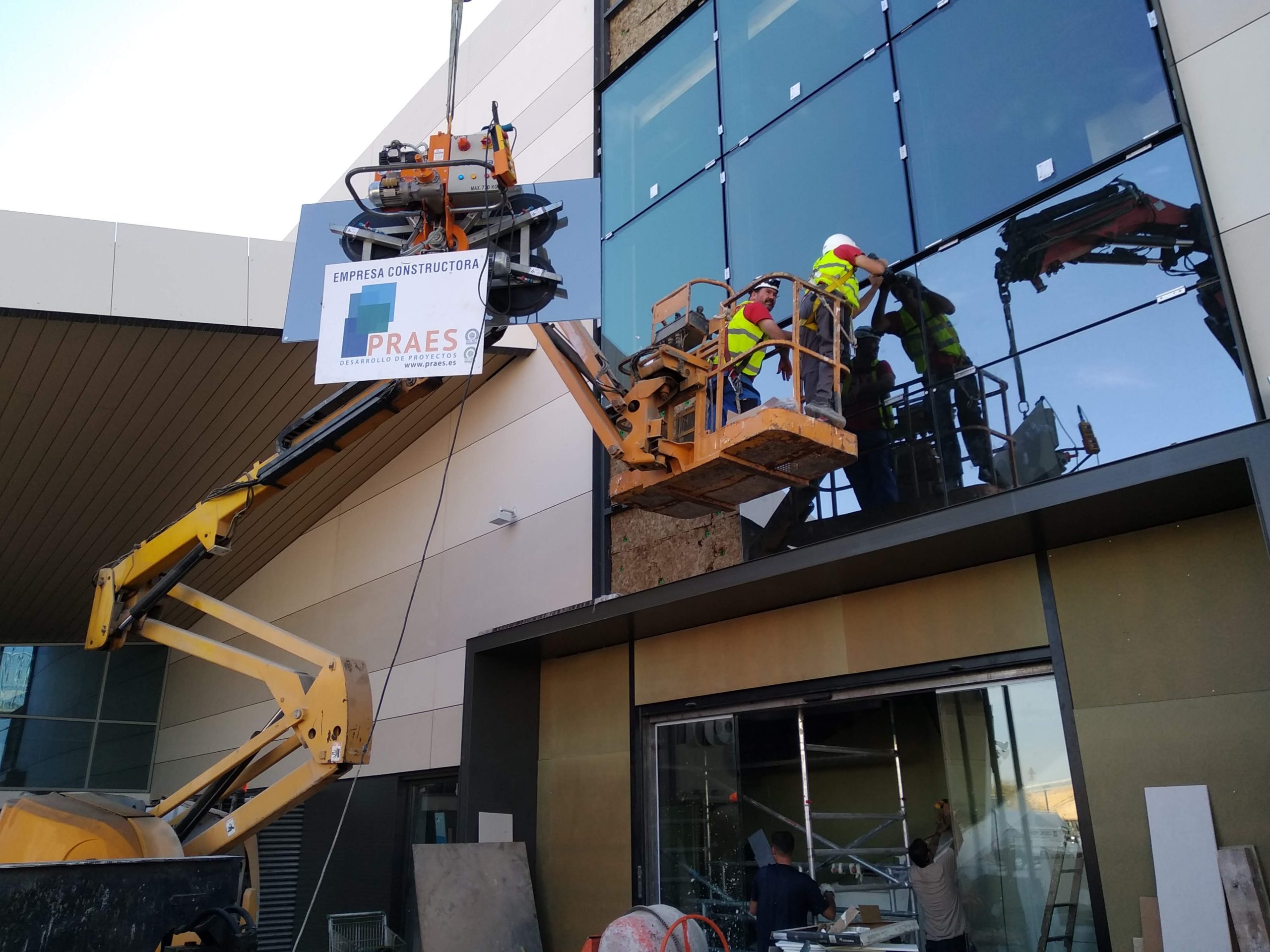PROYECTO DE EJECUCION DE LOCALES EN C.C. PALMAS ALTAS LAGOH (SEVILLA) praes 6